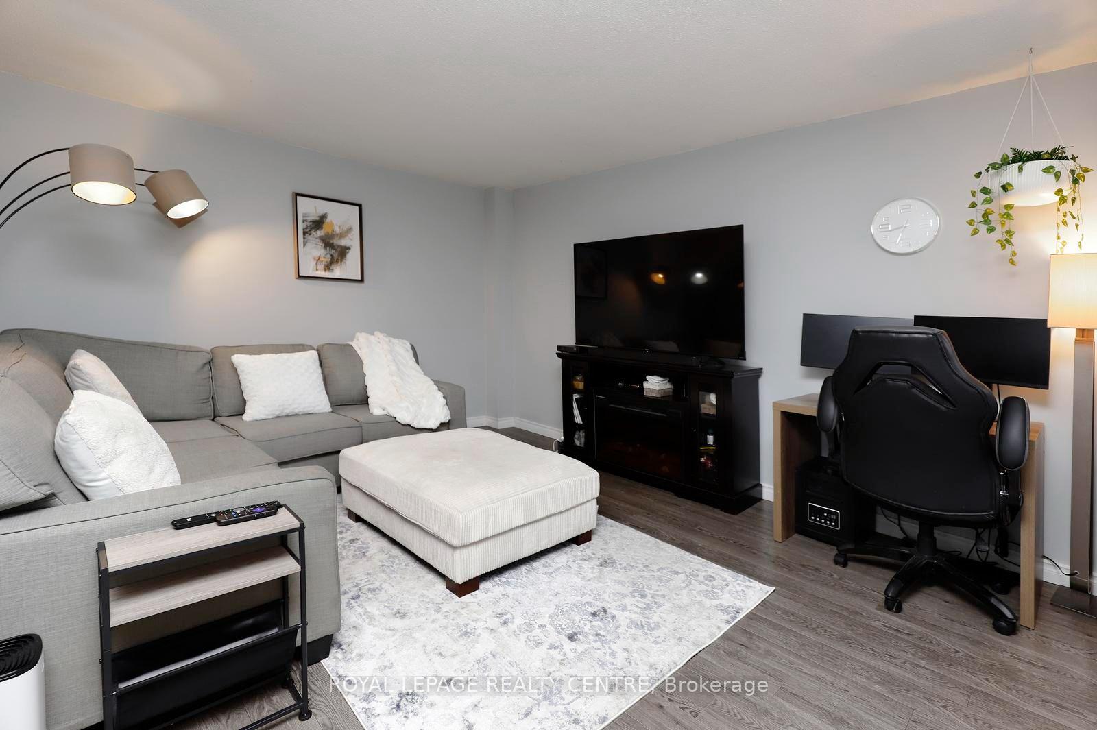 Photo 17 of Unit 269, 3060 Constitution Boulevard, Mississauga, Applewood — HOMEH