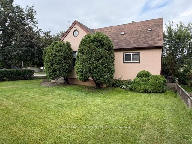 Photo 2 of 153 Windsor Street, Thunder Bay, Forest Park — HOMEH