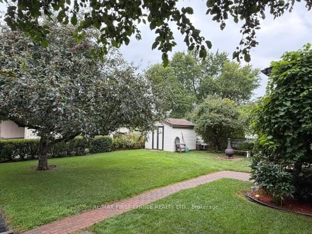 Photo 5 of 153 Windsor Street, Thunder Bay, Forest Park — HOMEH