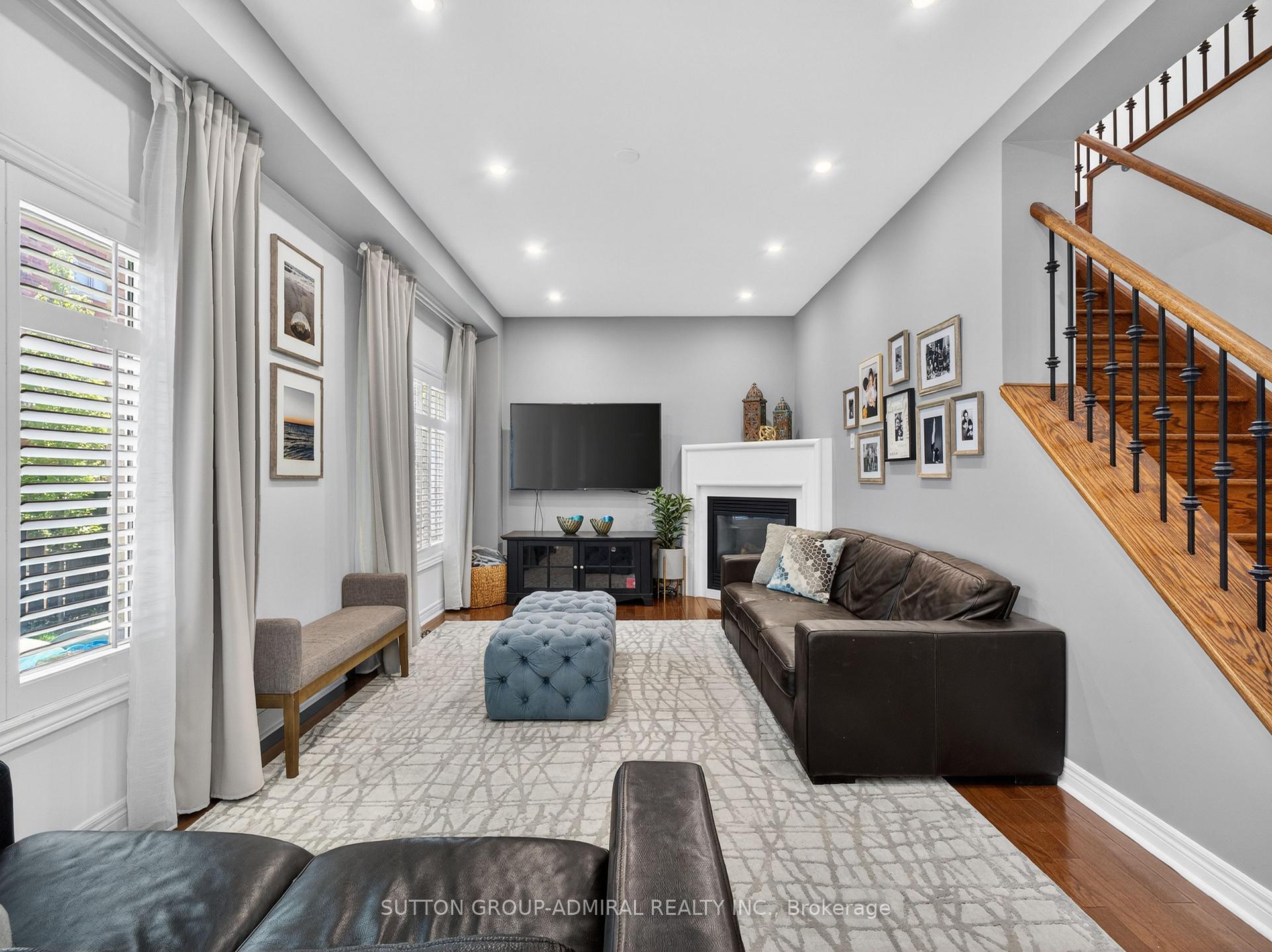 Photo 18 of 45 Gamla Road, Vaughan, Patterson — HOMEH