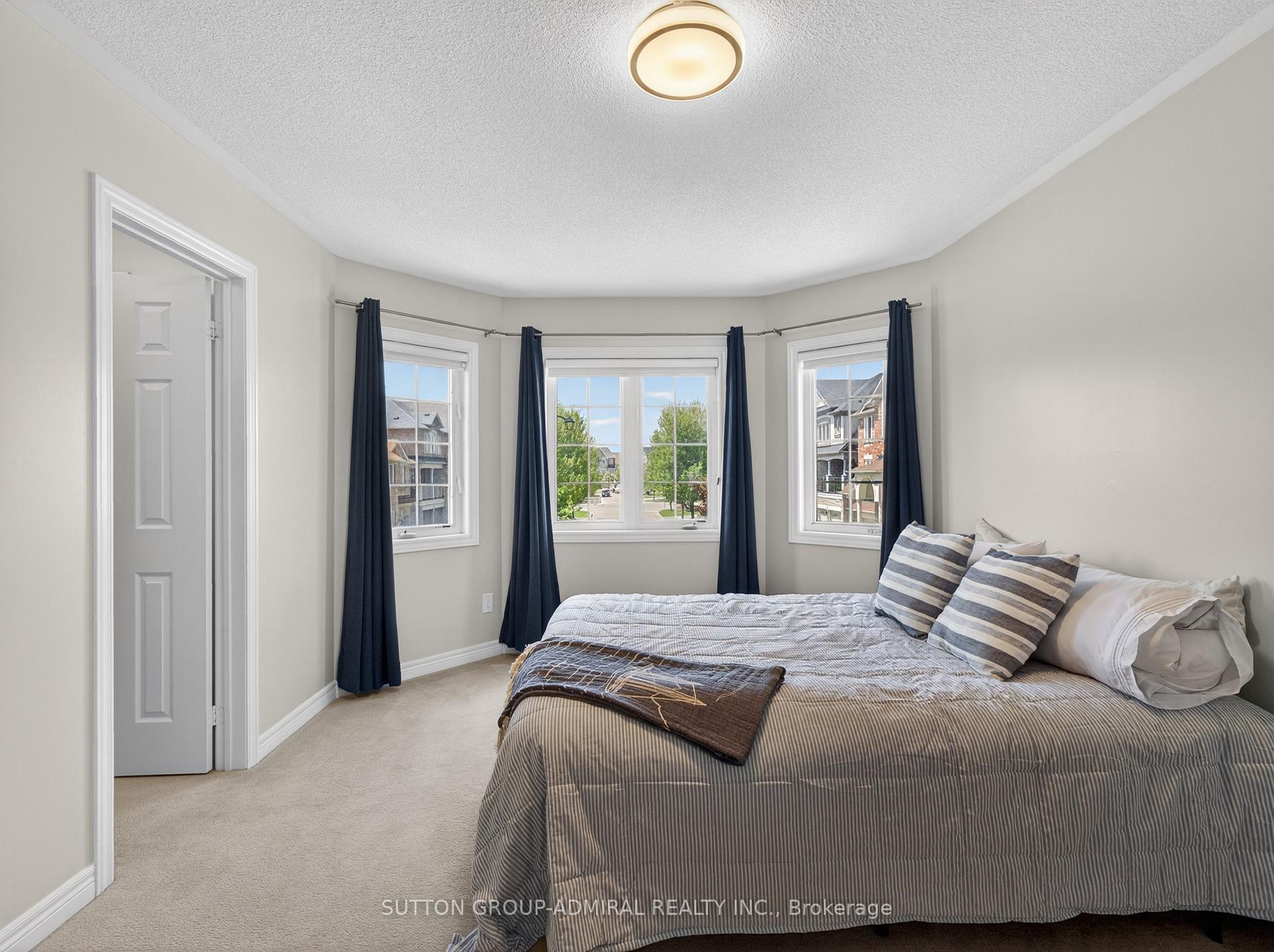 Photo 32 of 45 Gamla Road, Vaughan, Patterson — HOMEH