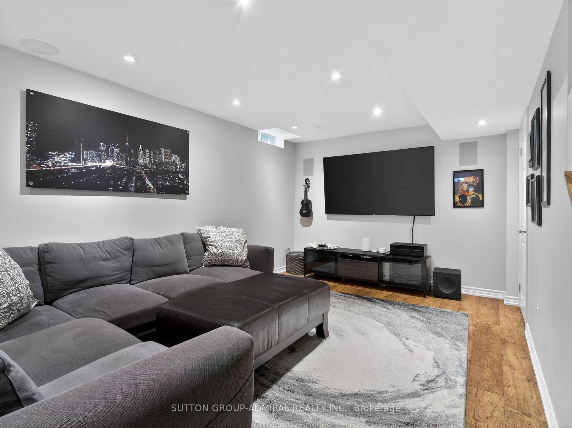 Photo 36 of 45 Gamla Road, Vaughan, Patterson — HOMEH