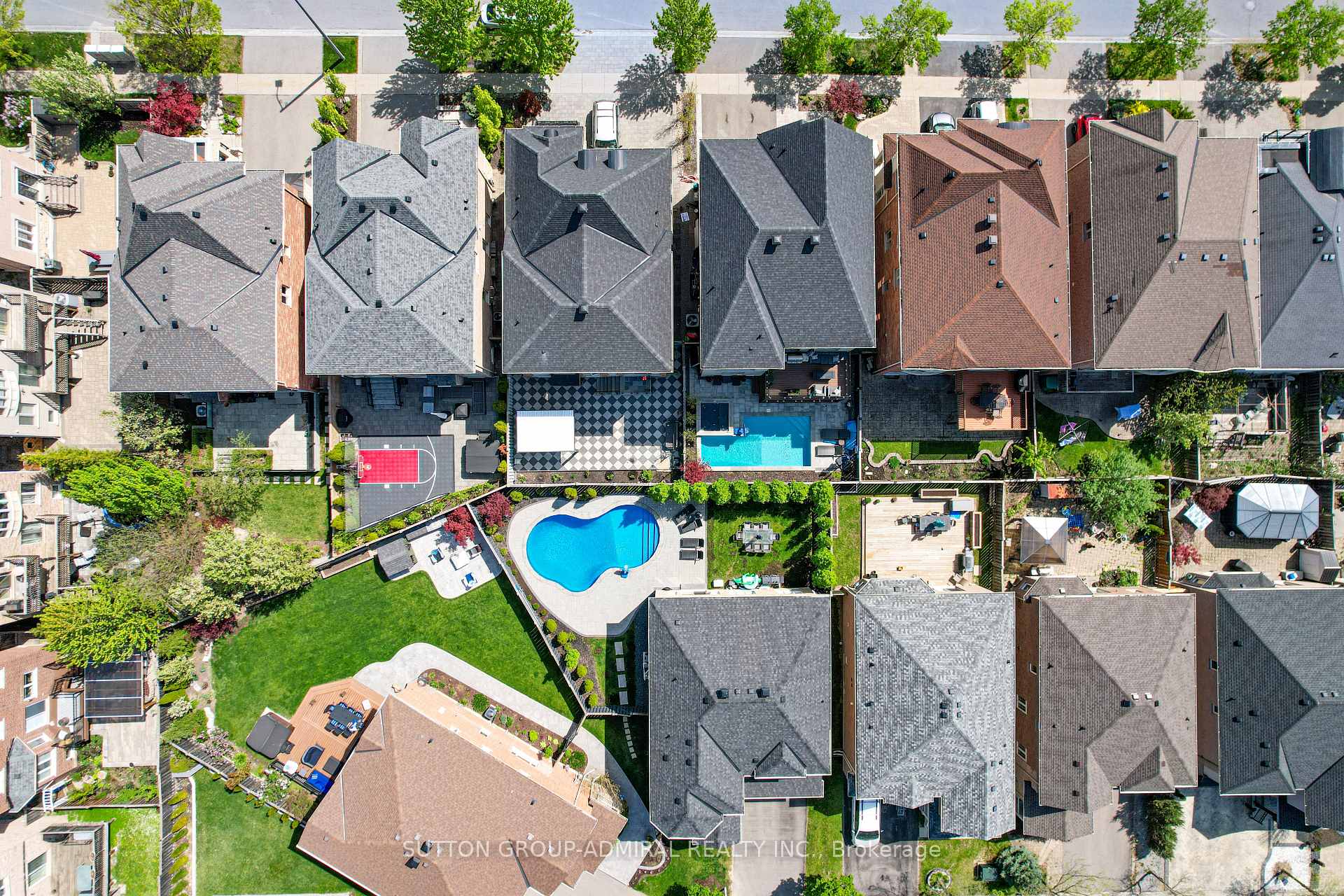 Photo 43 of 45 Gamla Road, Vaughan, Patterson — HOMEH