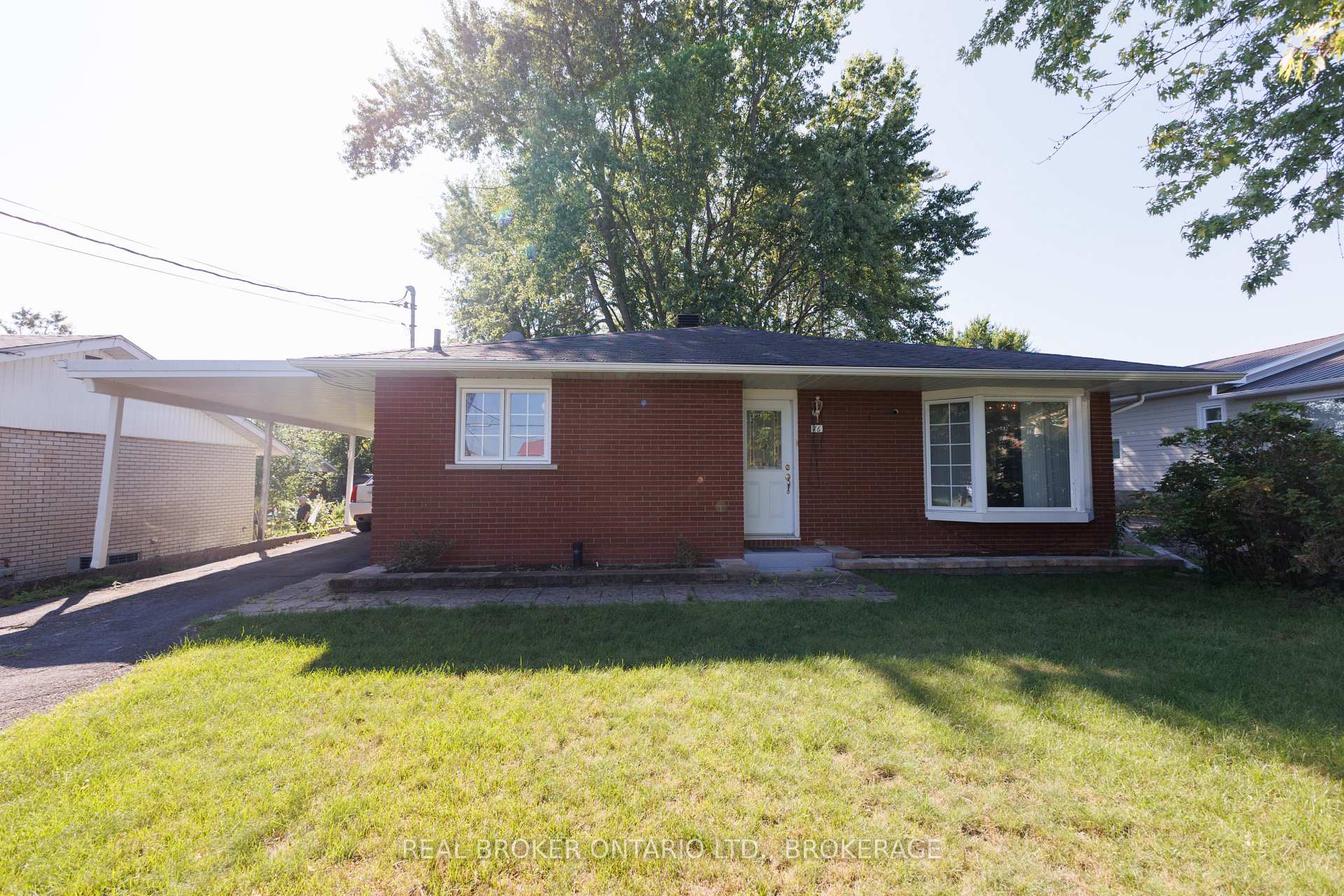 Photo of 76 Kincardine Road W
