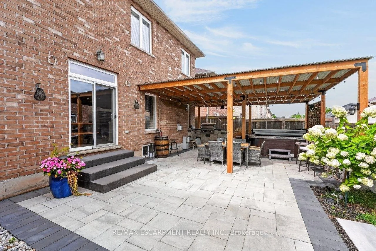 Photo 4 of 58 Peach Tree Lane, Grimsby, Grimsby East — HOMEH