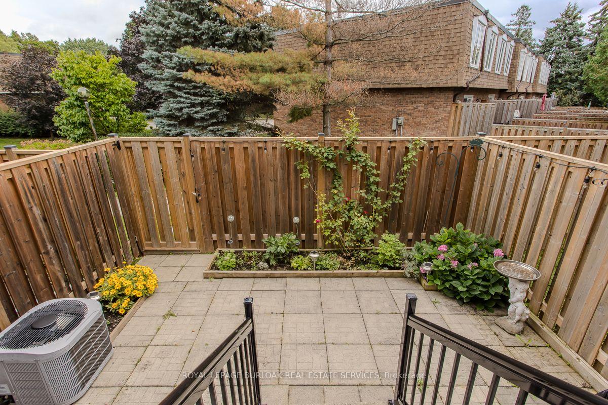 Photo 29 of 1526 Westminster Place, Burlington, Mountainside — HOMEH
