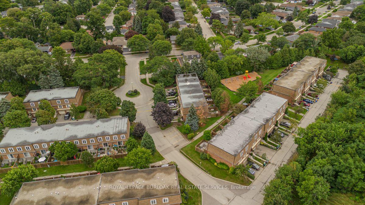 Photo 32 of 1526 Westminster Place, Burlington, Mountainside — HOMEH