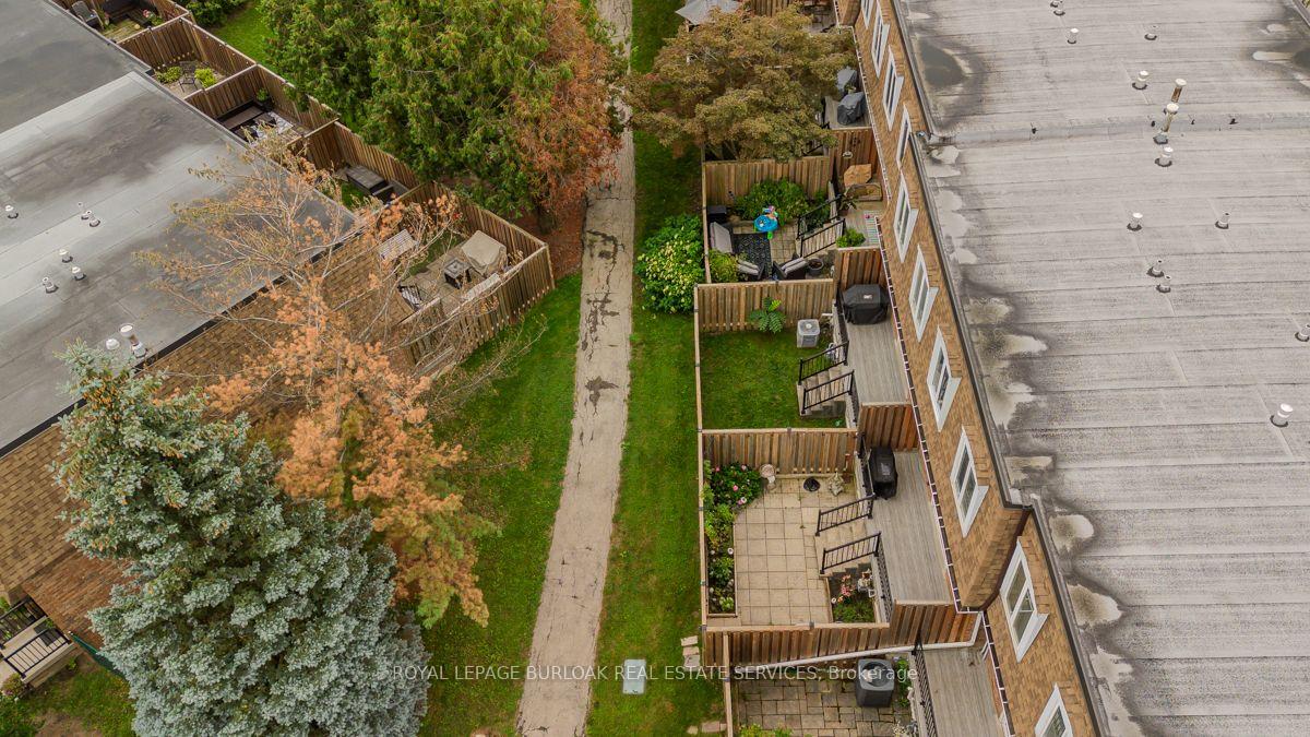 Photo 33 of 1526 Westminster Place, Burlington, Mountainside — HOMEH