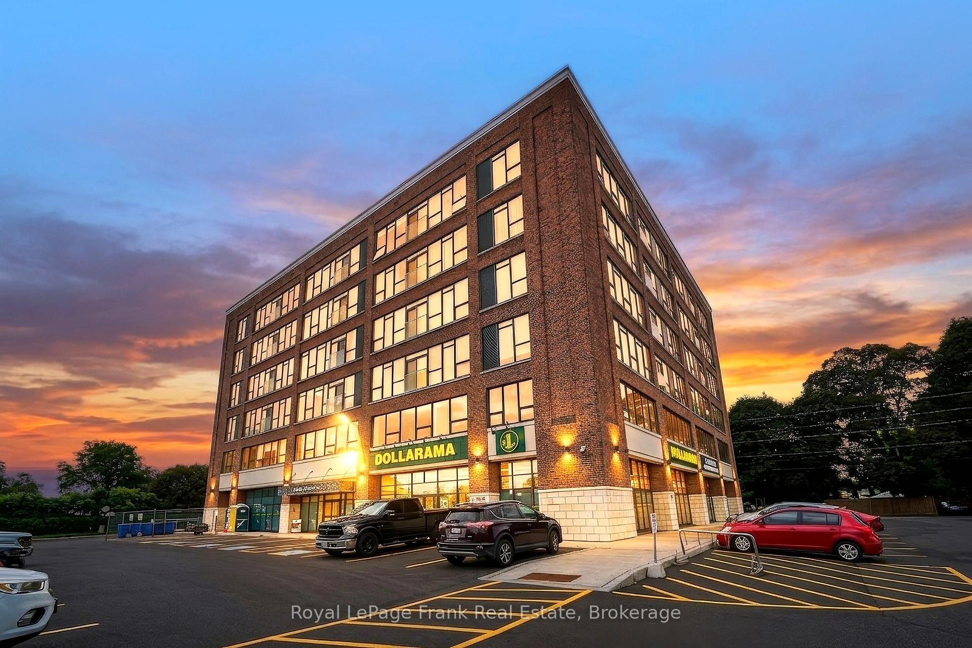 Photo 2 of Unit 610, 109 King Avenue E, Clarington, Newcastle — HOMEH