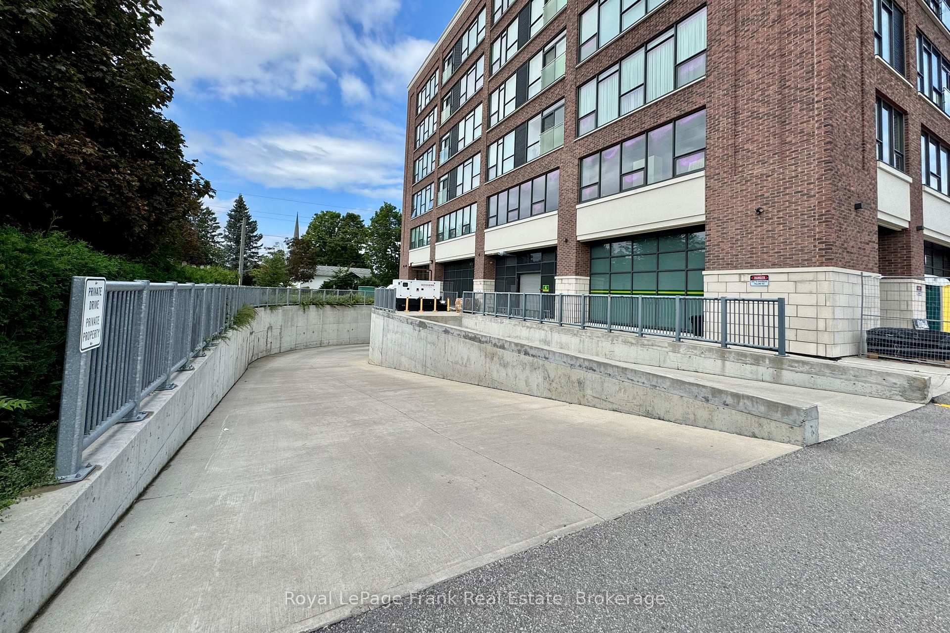 Photo 46 of Unit 610, 109 King Avenue E, Clarington, Newcastle — HOMEH