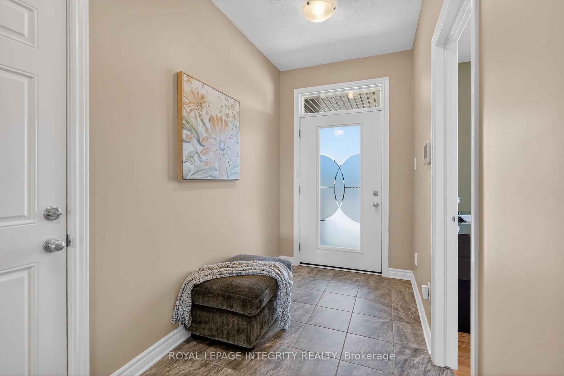 Photo 3 of 724 Parade Drive, Ottawa, Stittsville (South) — HOMEH