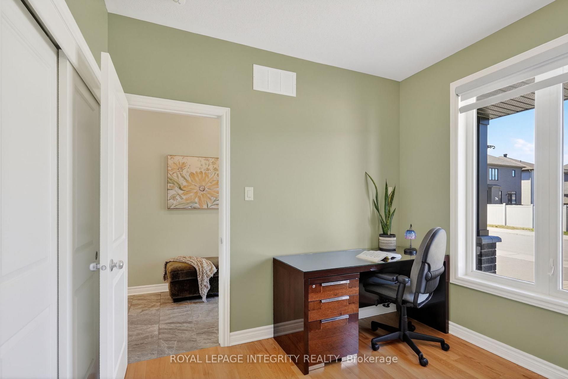 Photo 5 of 724 Parade Drive, Ottawa, Stittsville (South) — HOMEH