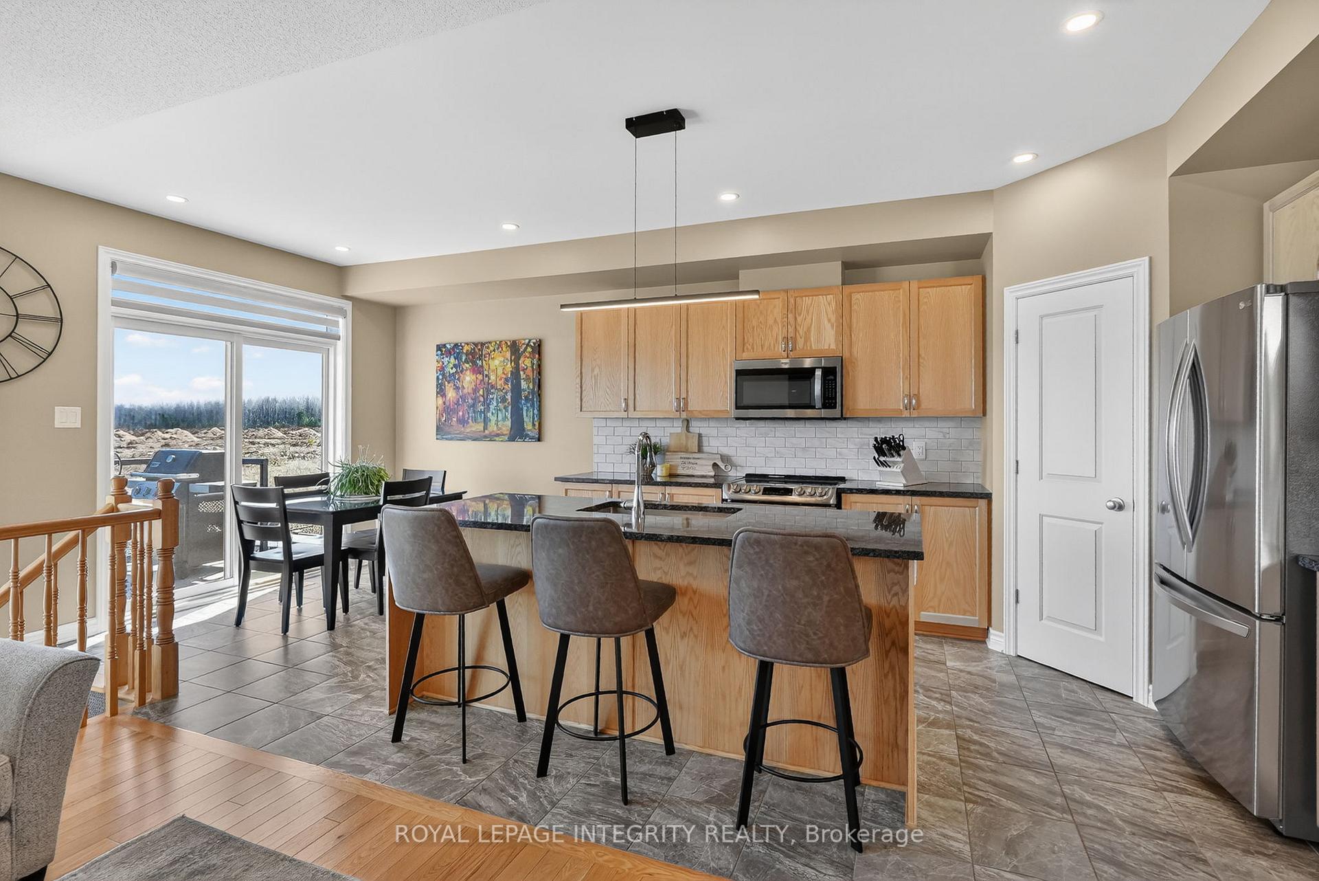 Photo 13 of 724 Parade Drive, Ottawa, Stittsville (South) — HOMEH