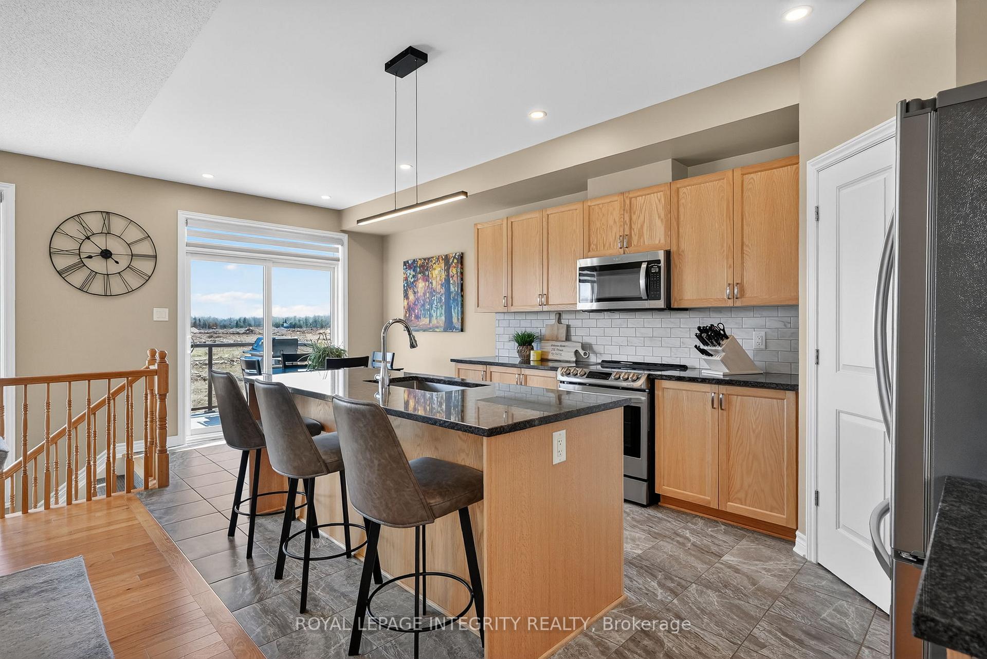 Photo 14 of 724 Parade Drive, Ottawa, Stittsville (South) — HOMEH