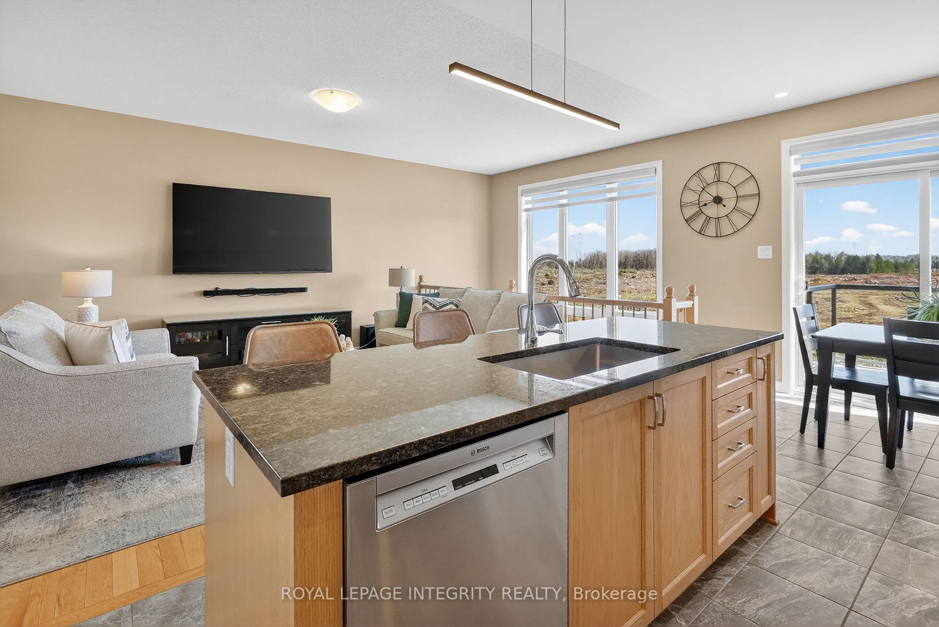 Photo 21 of 724 Parade Drive, Ottawa, Stittsville (South) — HOMEH
