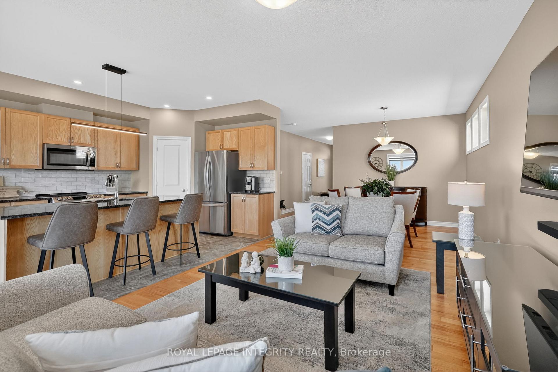 Photo 23 of 724 Parade Drive, Ottawa, Stittsville (South) — HOMEH