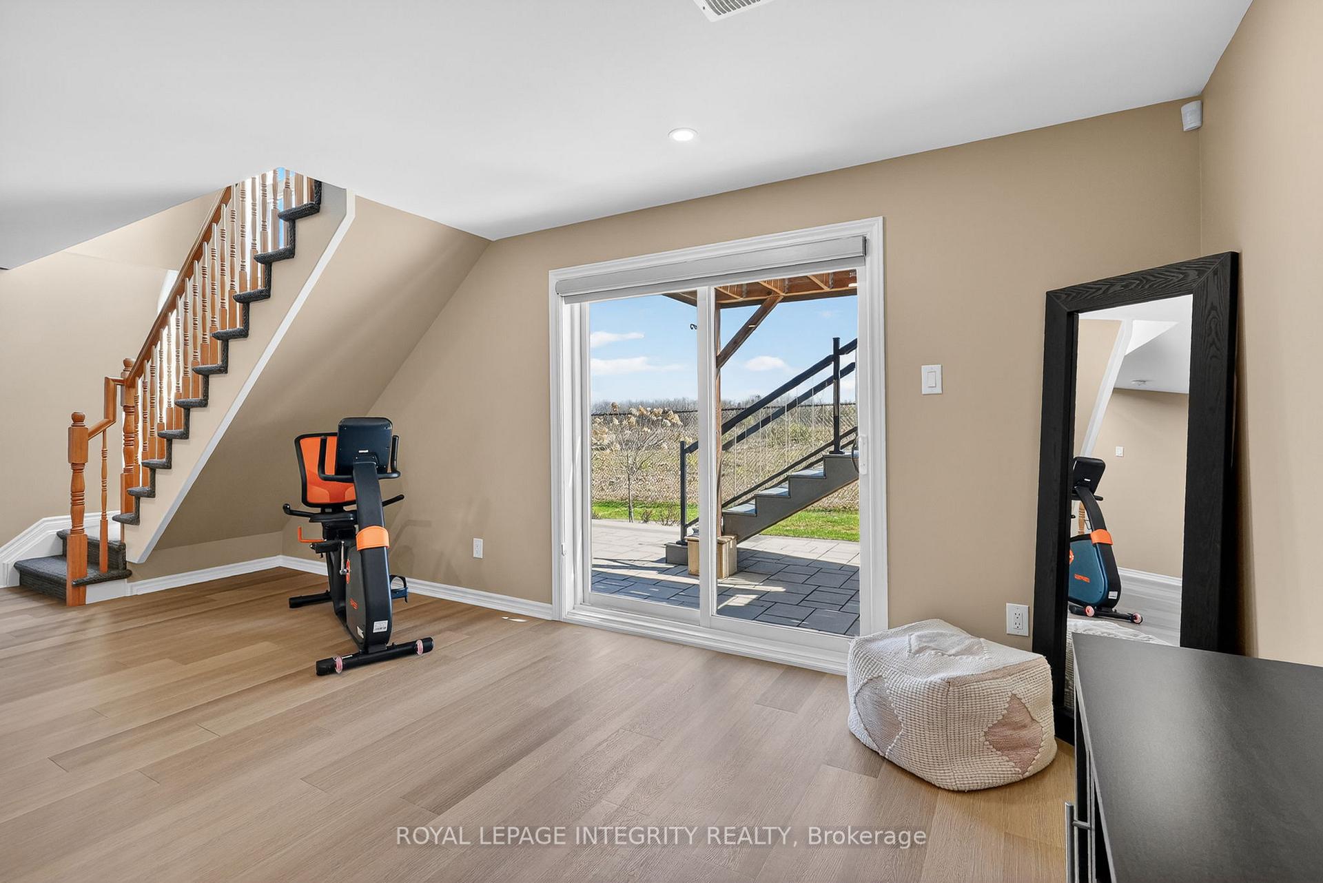 Photo 33 of 724 Parade Drive, Ottawa, Stittsville (South) — HOMEH