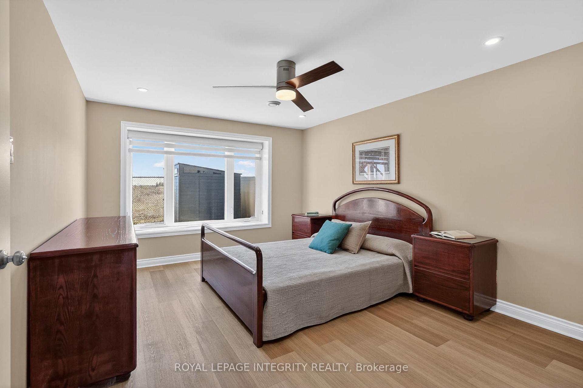 Photo 34 of 724 Parade Drive, Ottawa, Stittsville (South) — HOMEH