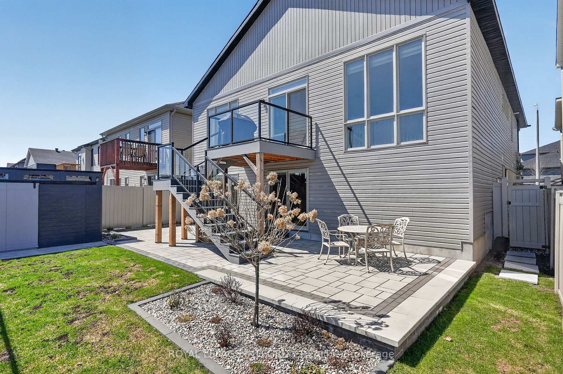 Photo 38 of 724 Parade Drive, Ottawa, Stittsville (South) — HOMEH
