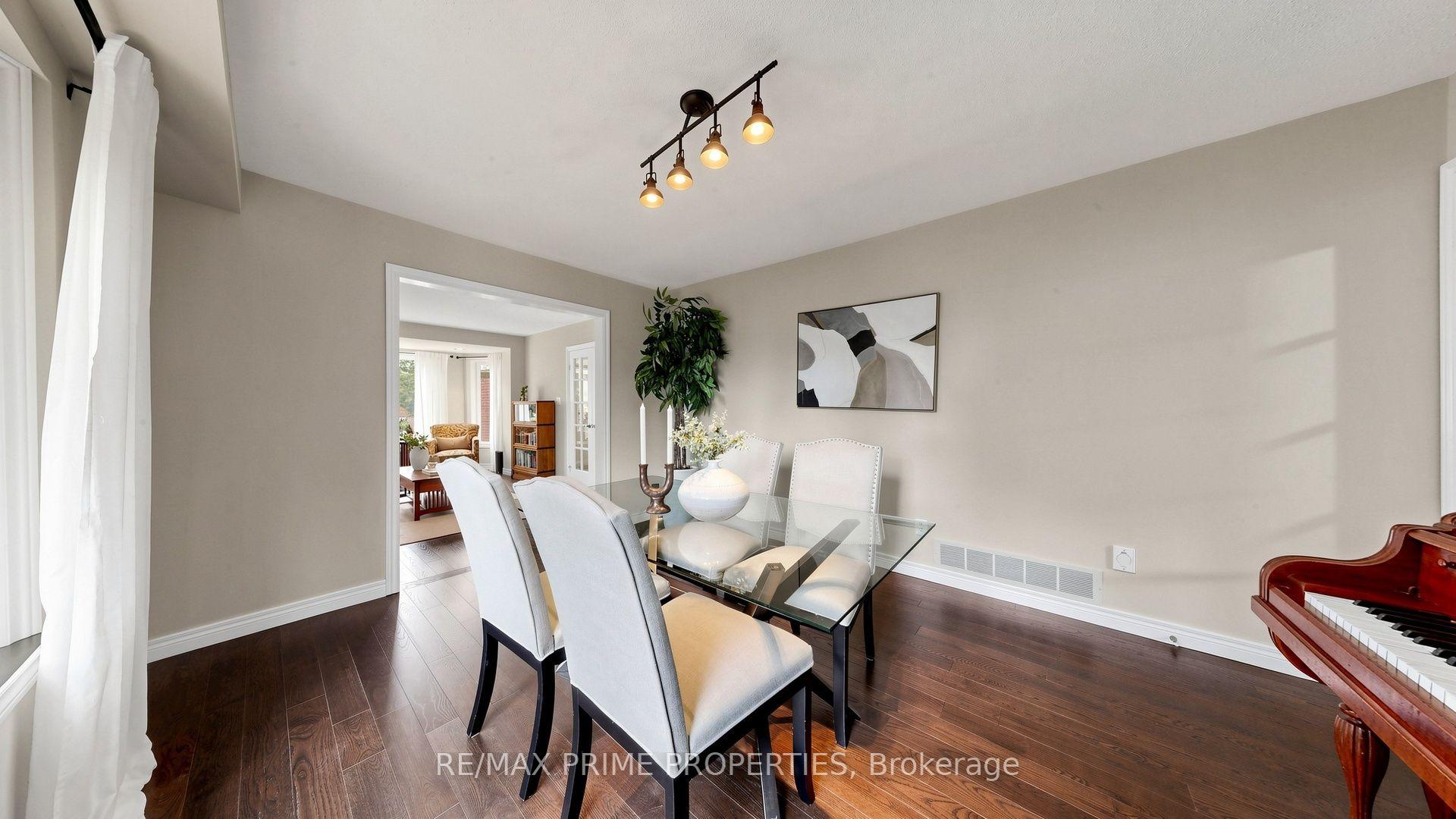 Photo 8 of 15 Marsh Street, Richmond Hill, North Richvale — HOMEH