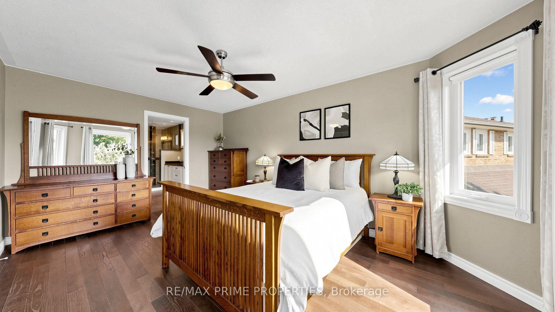 Photo 21 of 15 Marsh Street, Richmond Hill, North Richvale — HOMEH