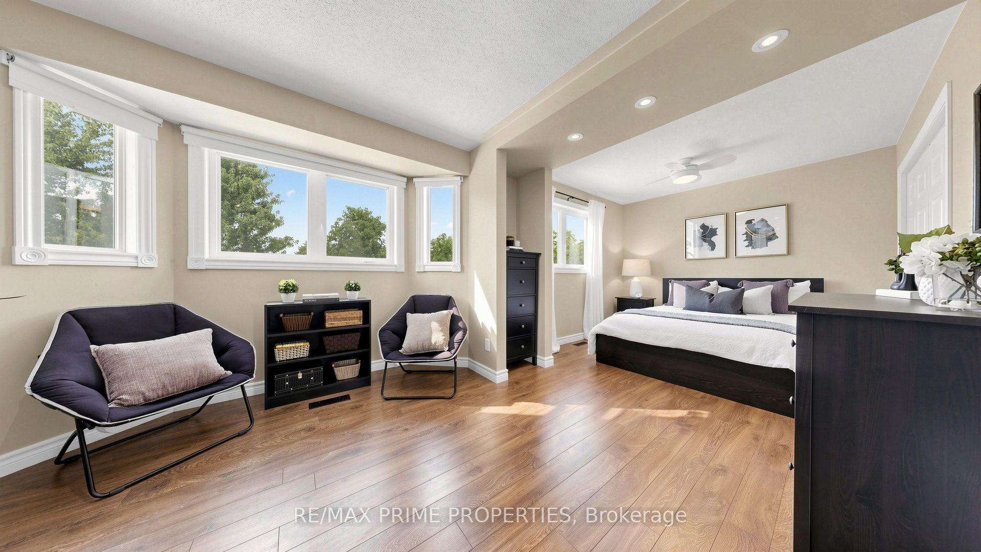 Photo 24 of 15 Marsh Street, Richmond Hill, North Richvale — HOMEH