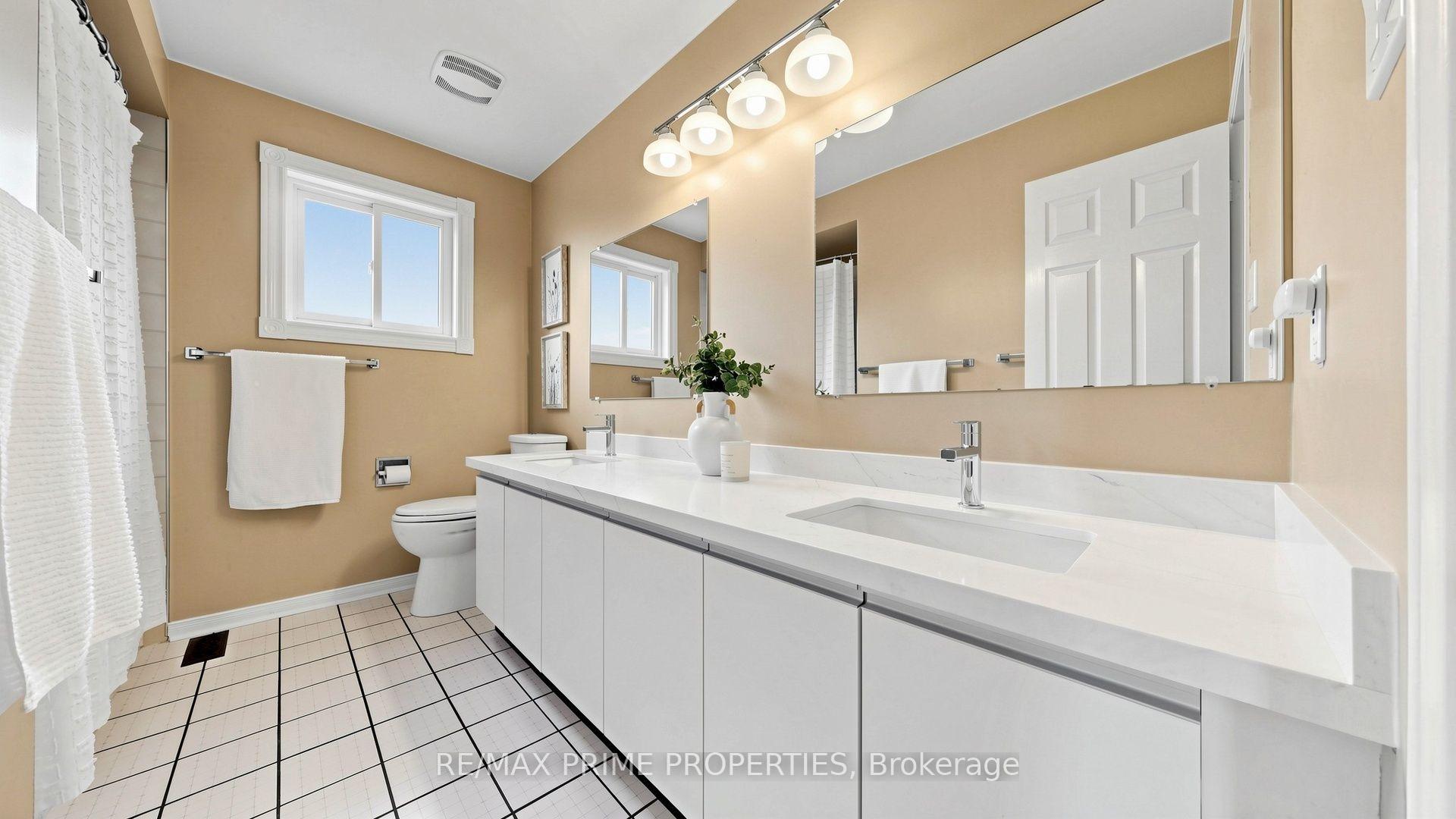 Photo 29 of 15 Marsh Street, Richmond Hill, North Richvale — HOMEH
