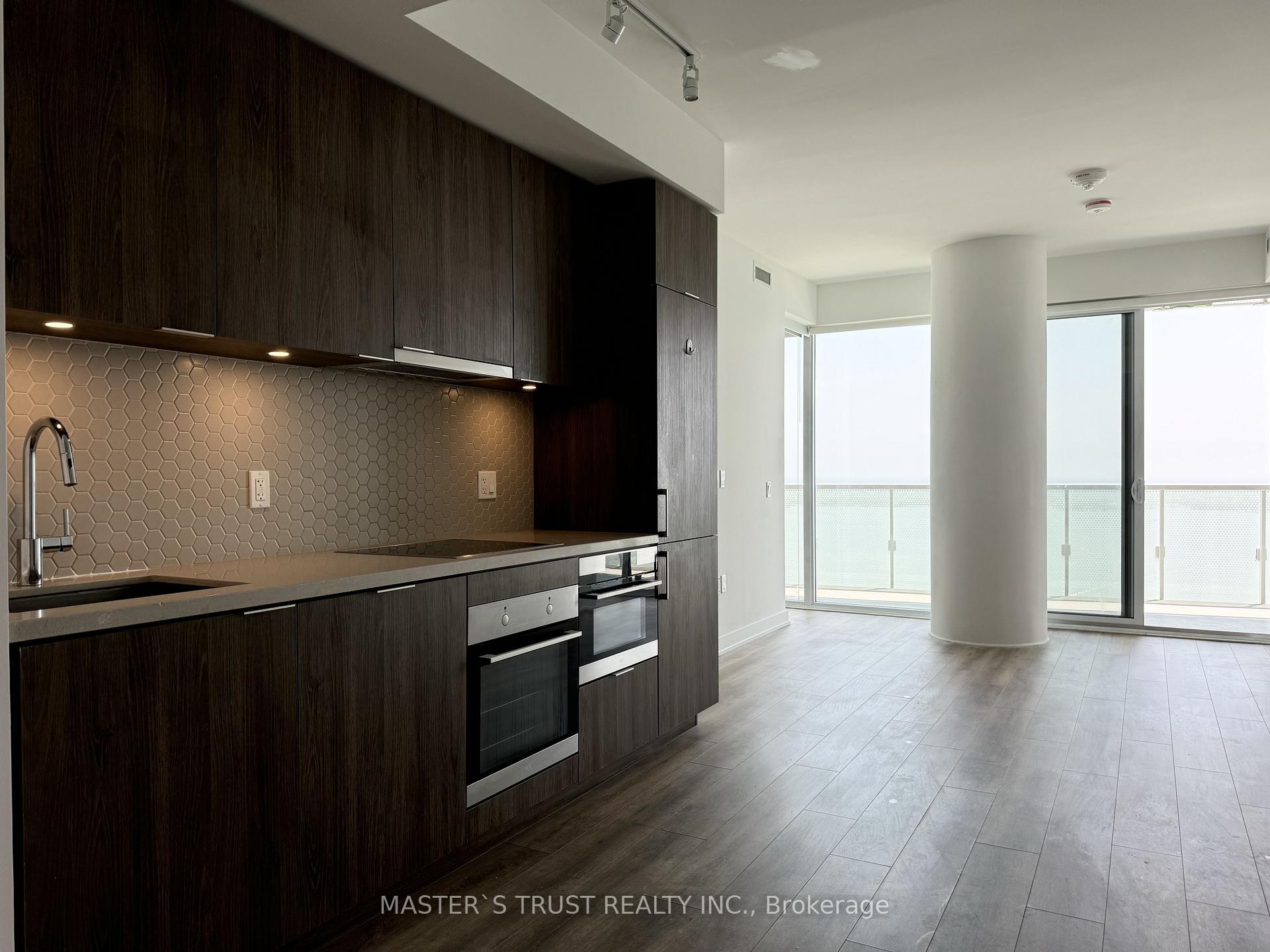 Photo 2 of Unit 2503, 15 Queens Quay E, Toronto, Waterfront Communities — HOMEH