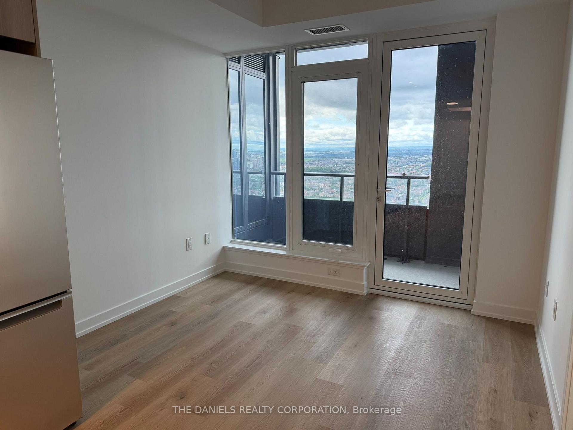 Photo 8 of Unit 4512, 395 Square One Drive, Mississauga, City Centre — HOMEH