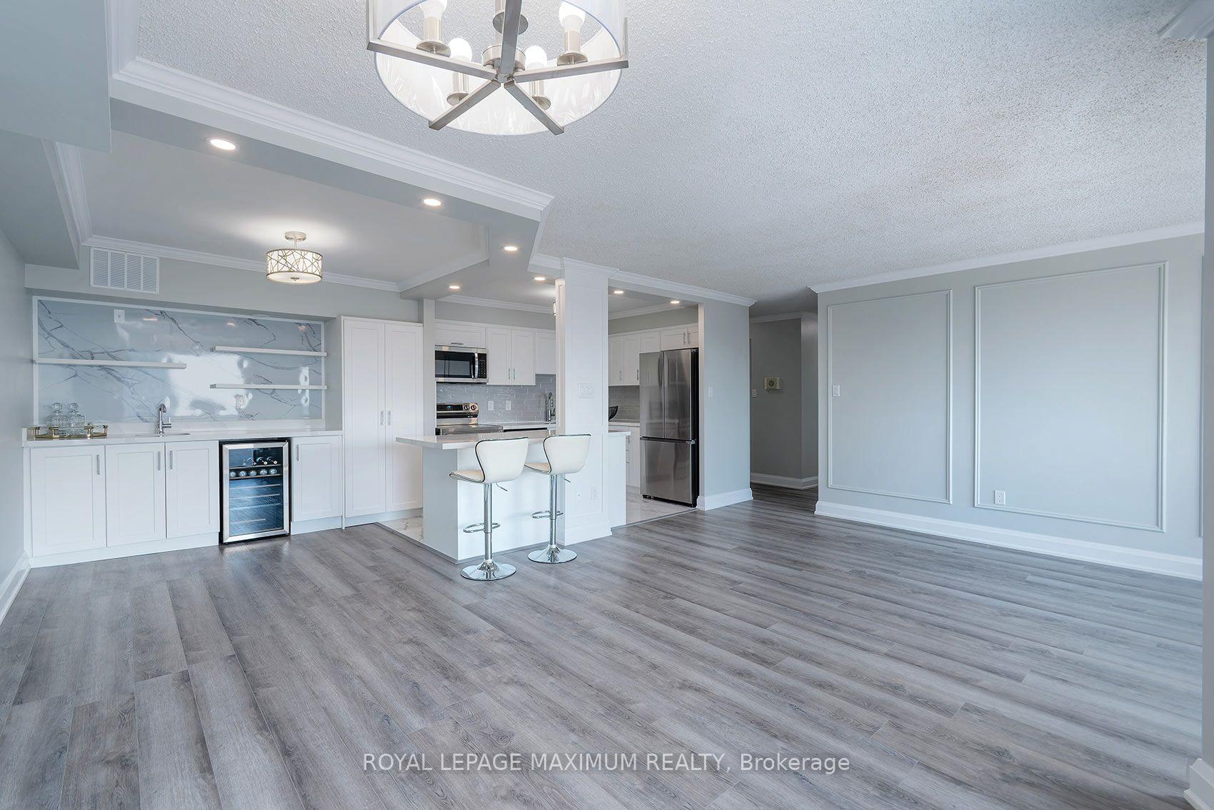 Photo of Unit 1205, 50 Elm Drive E