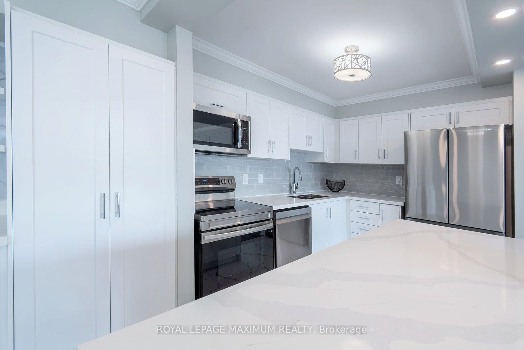 Photo 8 of Unit 1205, 50 Elm Drive E, Mississauga, Mississauga Valleys — HOMEH