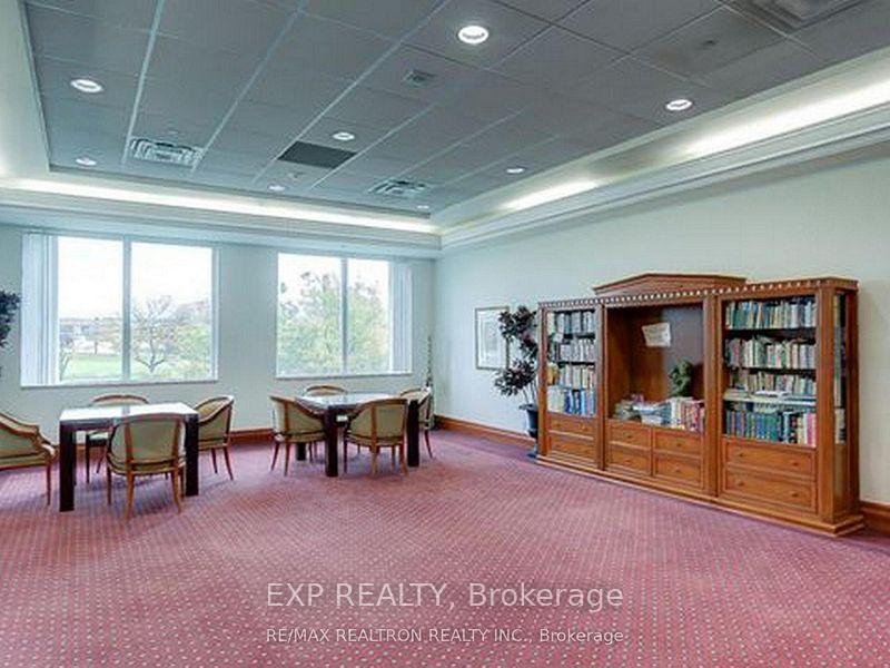 Photo 8 of Unit 702, 11 Lee Centre Drive, Scarborough, Woburn — HOMEH