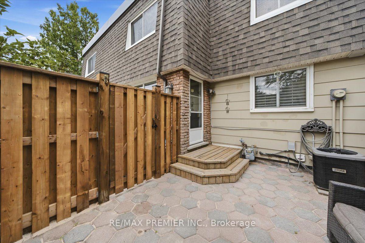 Photo 5 of 485 Timber Lane, Burlington, Appleby — HOMEH