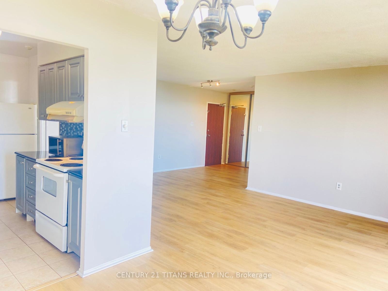 Photo 11 of Unit 907, 301 Prudential Drive, Scarborough, Dorset Park — HOMEH