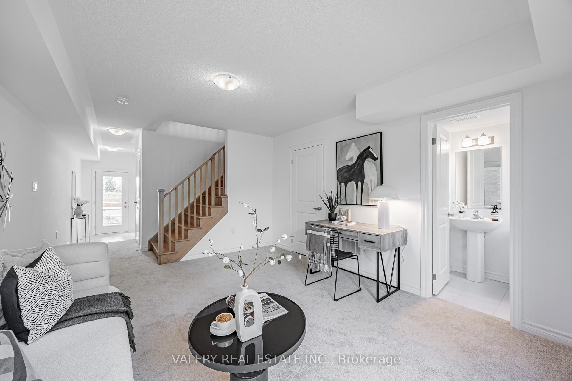 Photo 5 of 111 Pidgeon Street, Scarborough, Clairlea-Birchmount — HOMEH