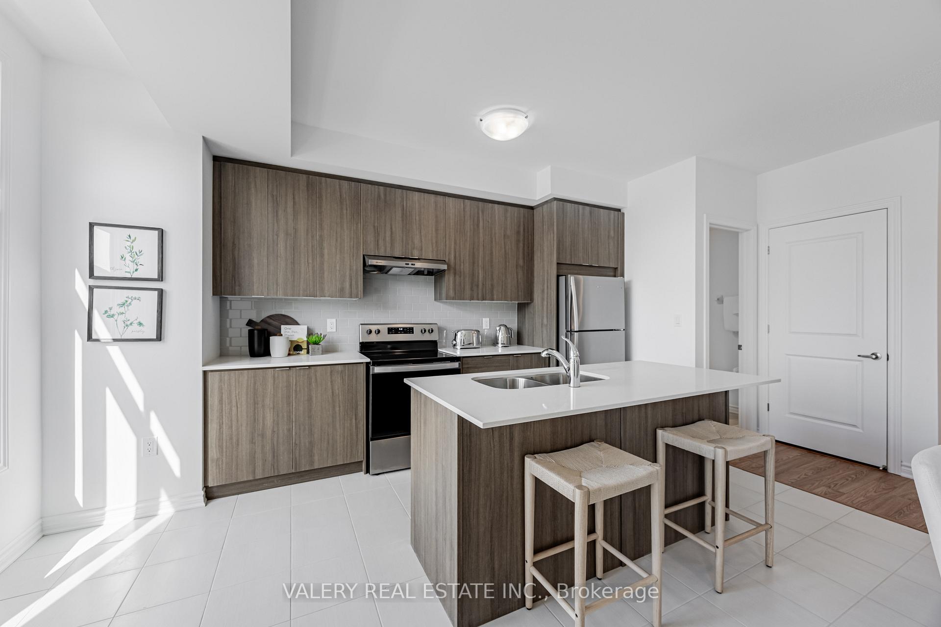 Photo 13 of 111 Pidgeon Street, Scarborough, Clairlea-Birchmount — HOMEH