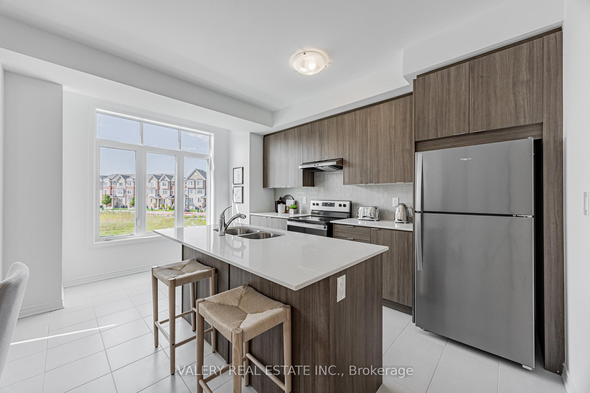 Photo 15 of 111 Pidgeon Street, Scarborough, Clairlea-Birchmount — HOMEH