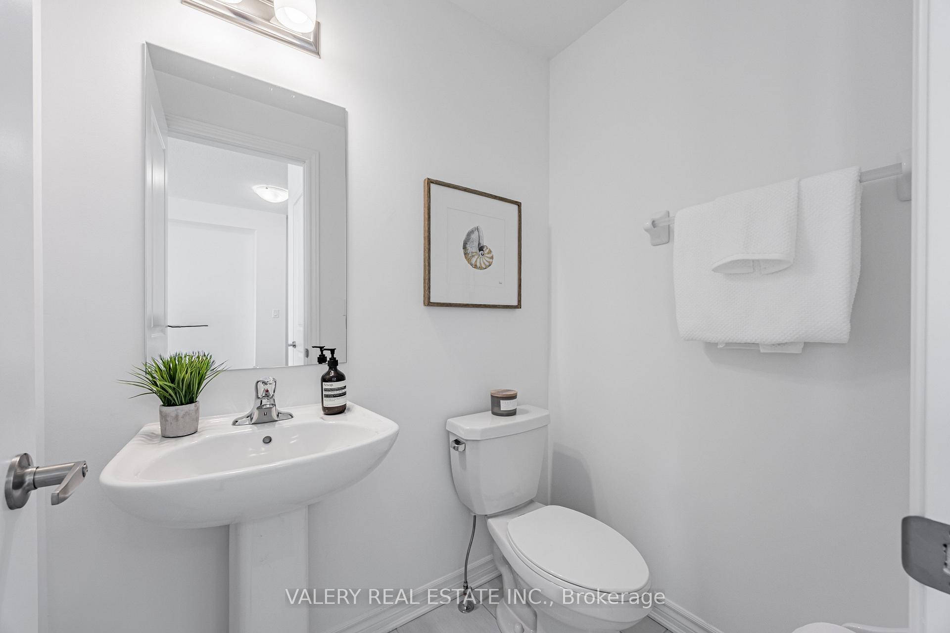 Photo 16 of 111 Pidgeon Street, Scarborough, Clairlea-Birchmount — HOMEH