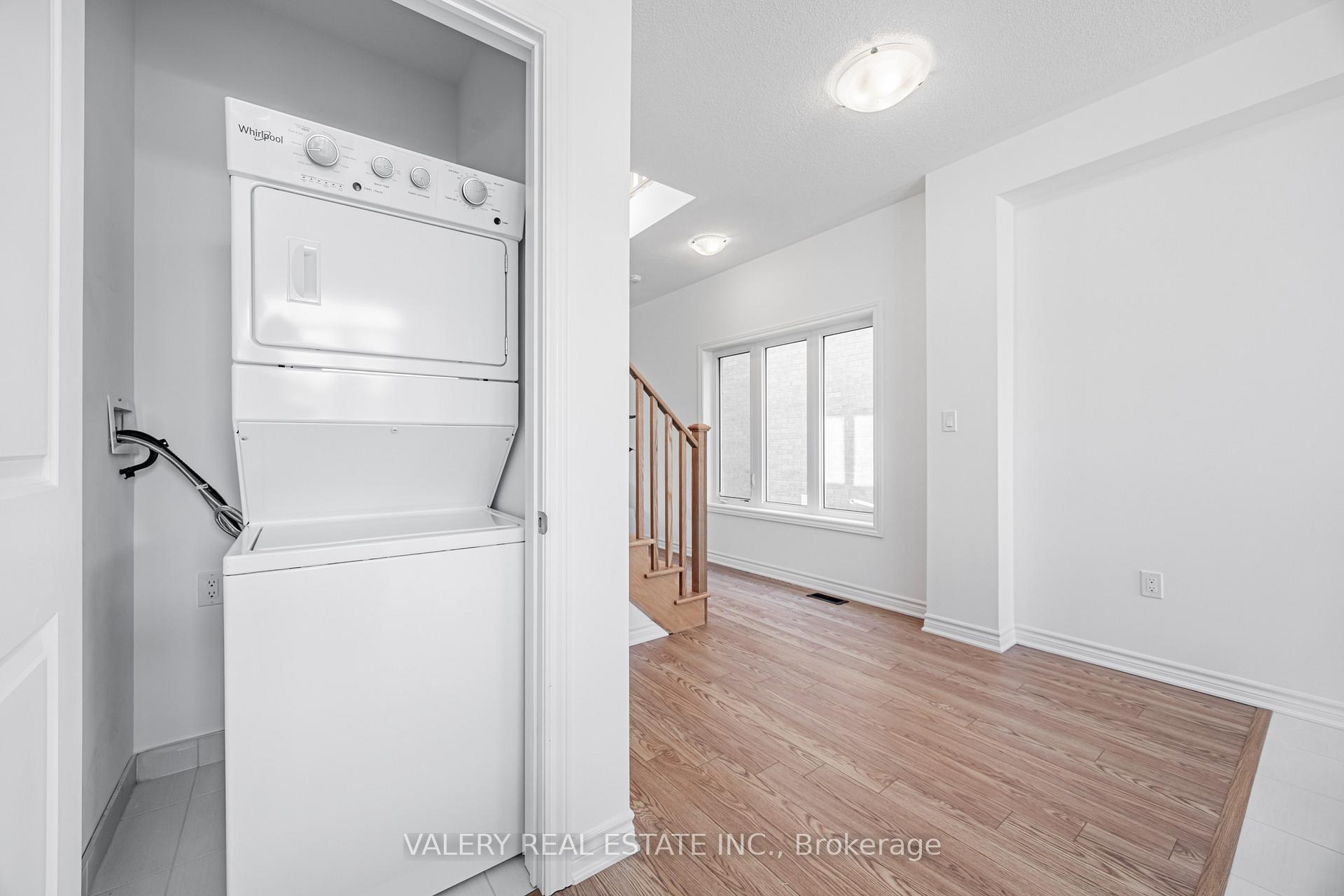 Photo 17 of 111 Pidgeon Street, Scarborough, Clairlea-Birchmount — HOMEH