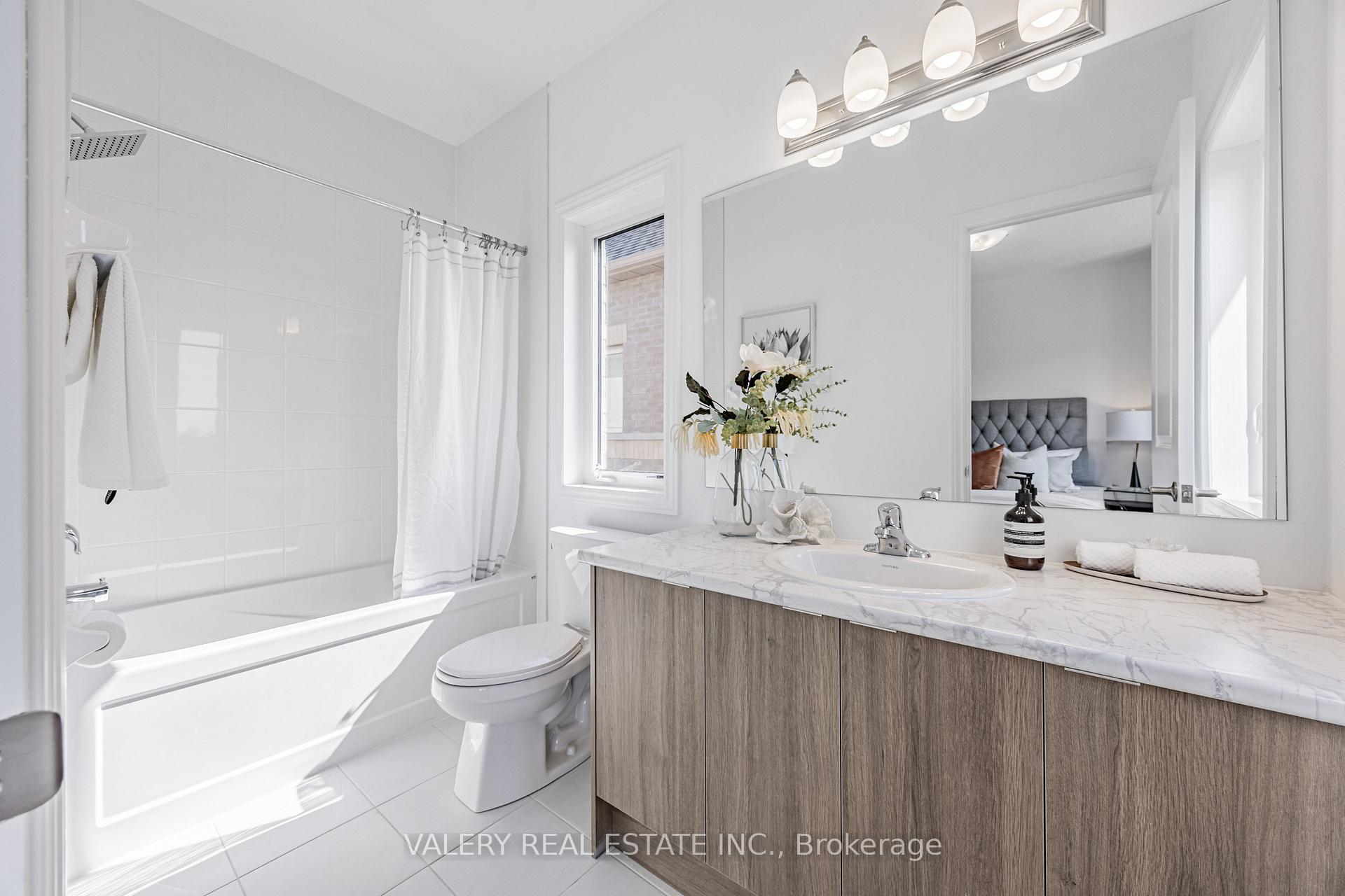 Photo 21 of 111 Pidgeon Street, Scarborough, Clairlea-Birchmount — HOMEH
