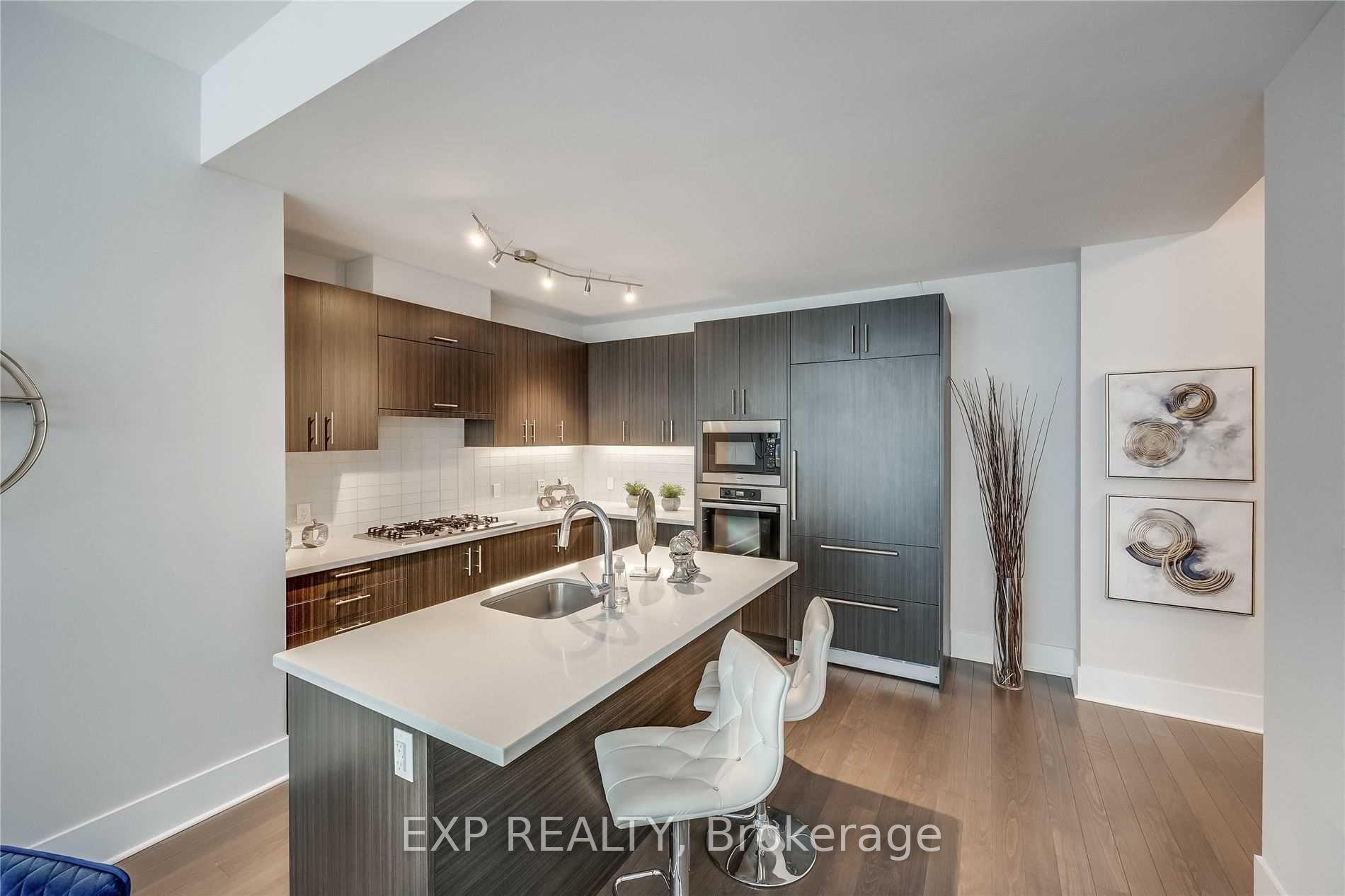 Photo 13 of 29 Queens Quay E, Toronto, Waterfront Communities — HOMEH