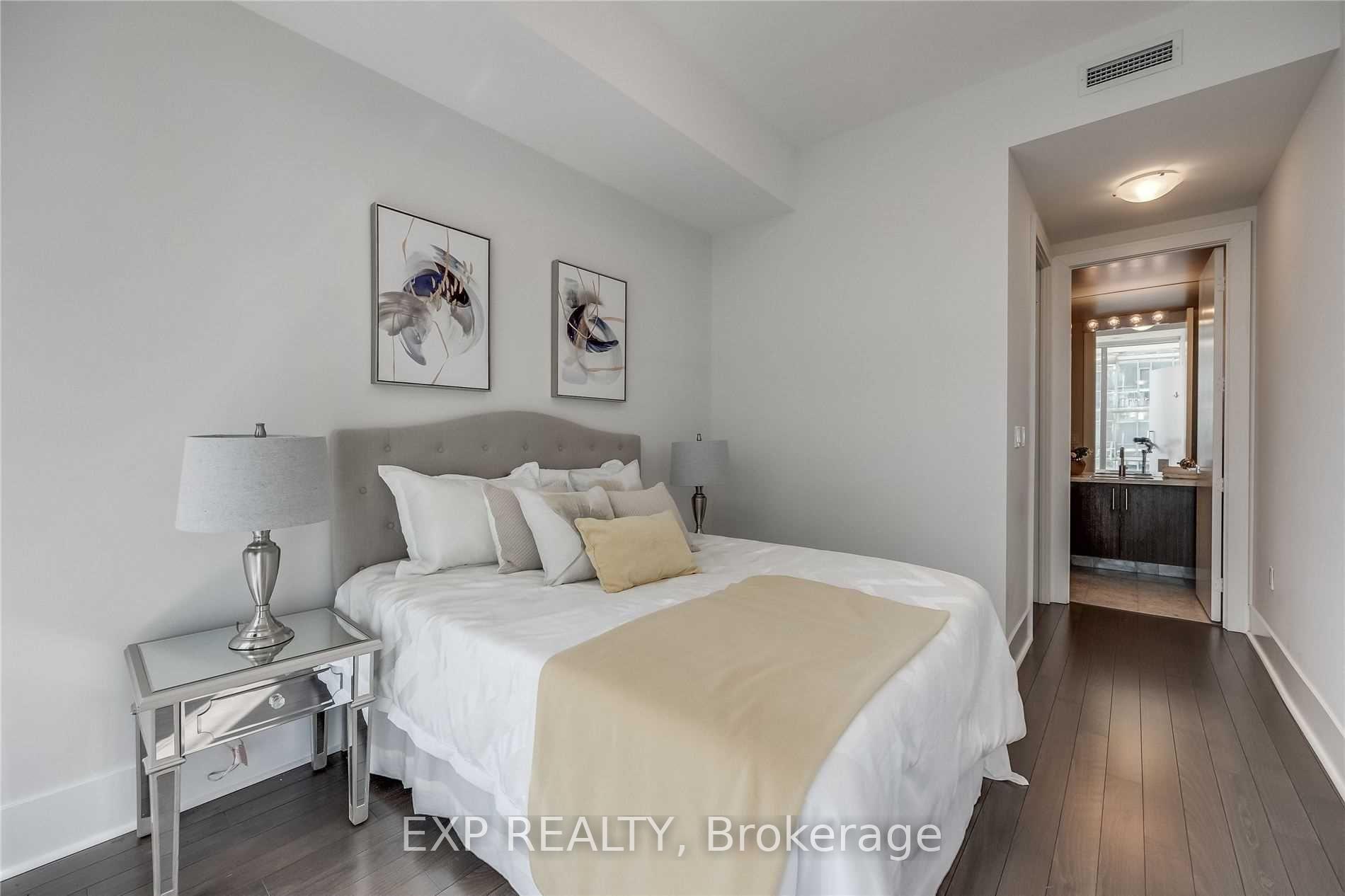 Photo 31 of 29 Queens Quay E, Toronto, Waterfront Communities — HOMEH