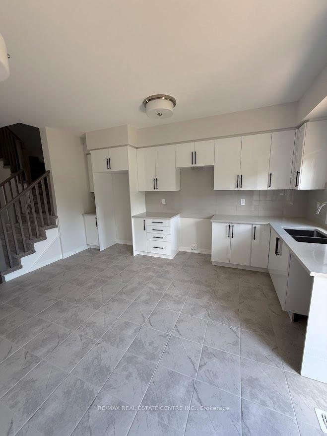 Photo 7 of Unit 20, 313 Conklin Road, Brantford, Empire South — HOMEH