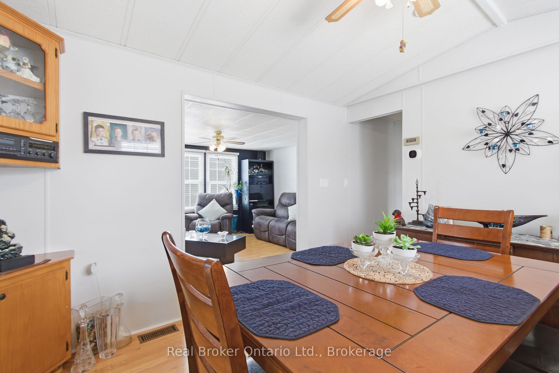 Photo 18 of 428 Pine Pass, Centre Wellington, Rural Centre Wellington East — HOMEH