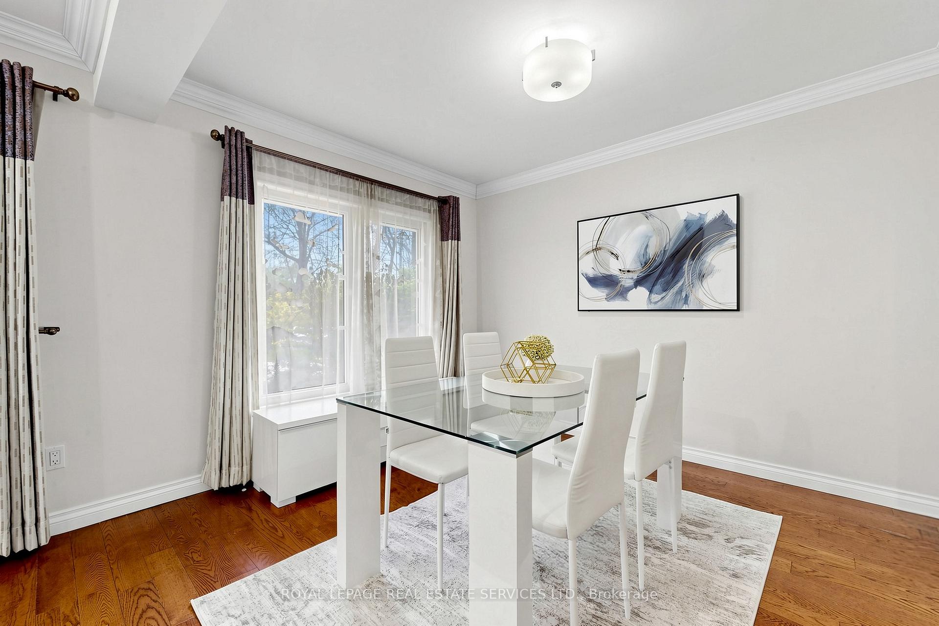 Photo 9 of 3009 O'Hagan Drive, Mississauga, Erindale — HOMEH