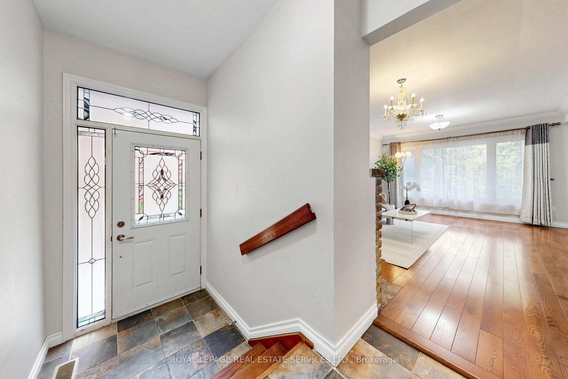 Photo 19 of 3009 O'Hagan Drive, Mississauga, Erindale — HOMEH