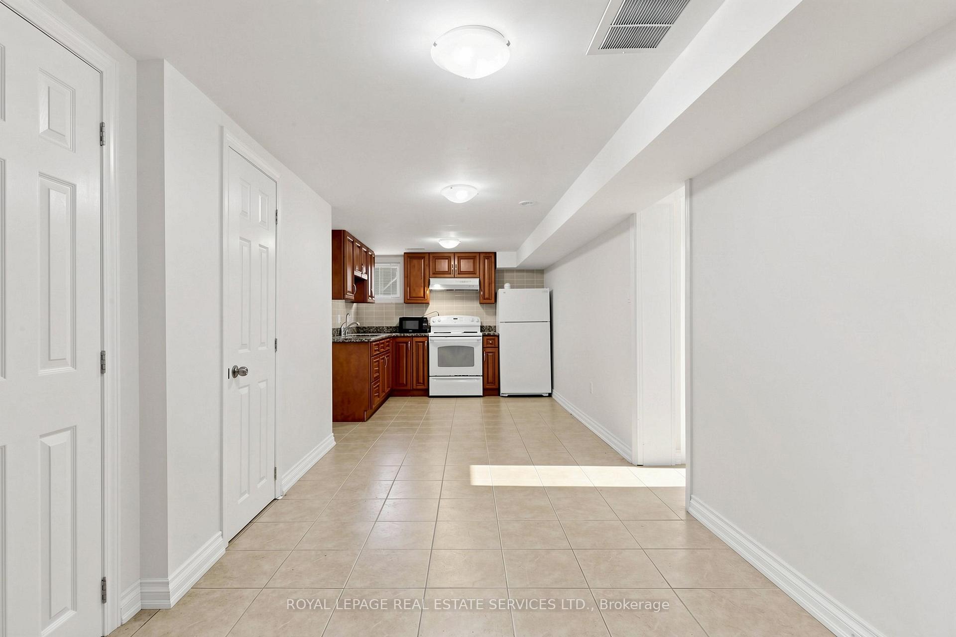Photo 21 of 3009 O'Hagan Drive, Mississauga, Erindale — HOMEH