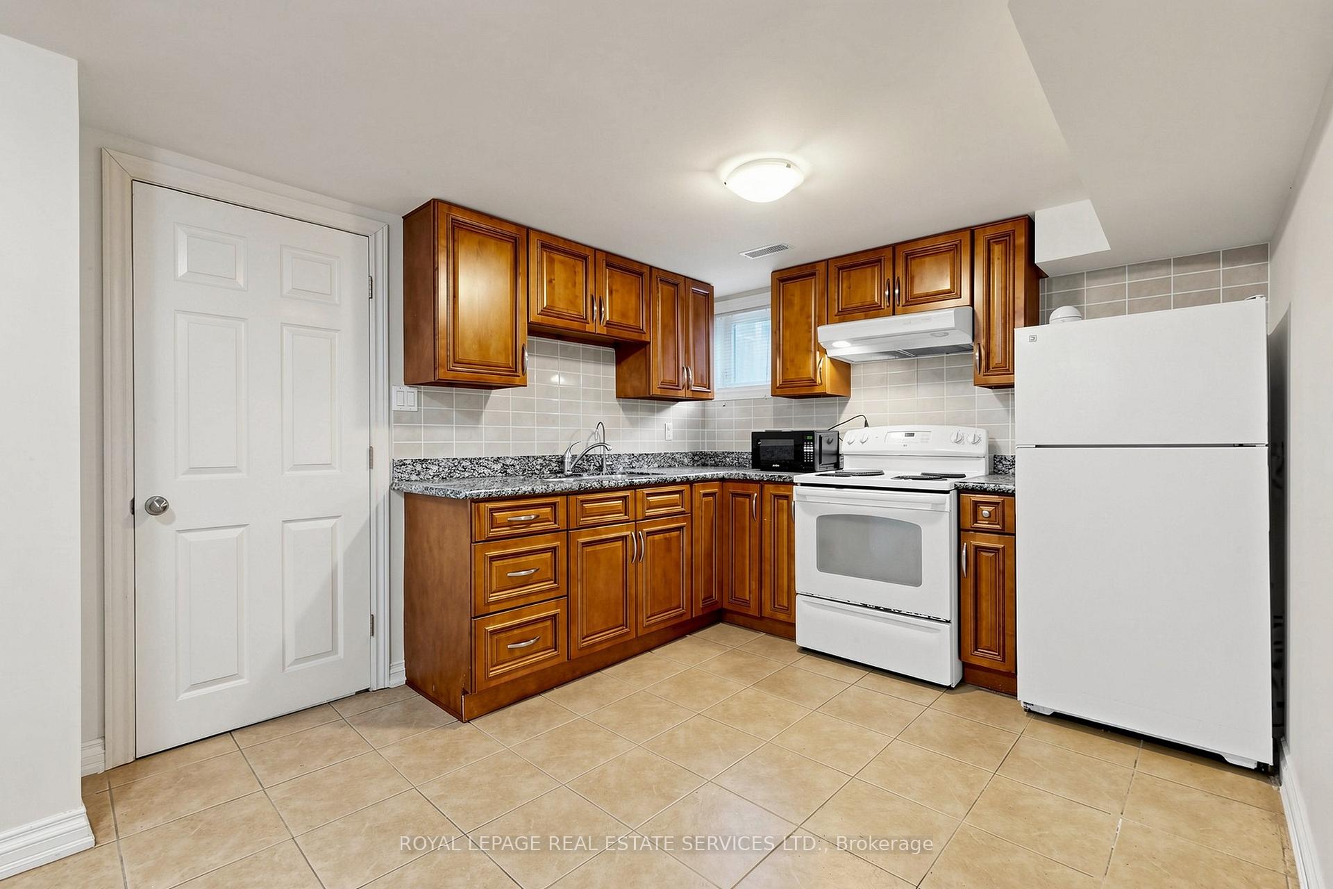 Photo 22 of 3009 O'Hagan Drive, Mississauga, Erindale — HOMEH