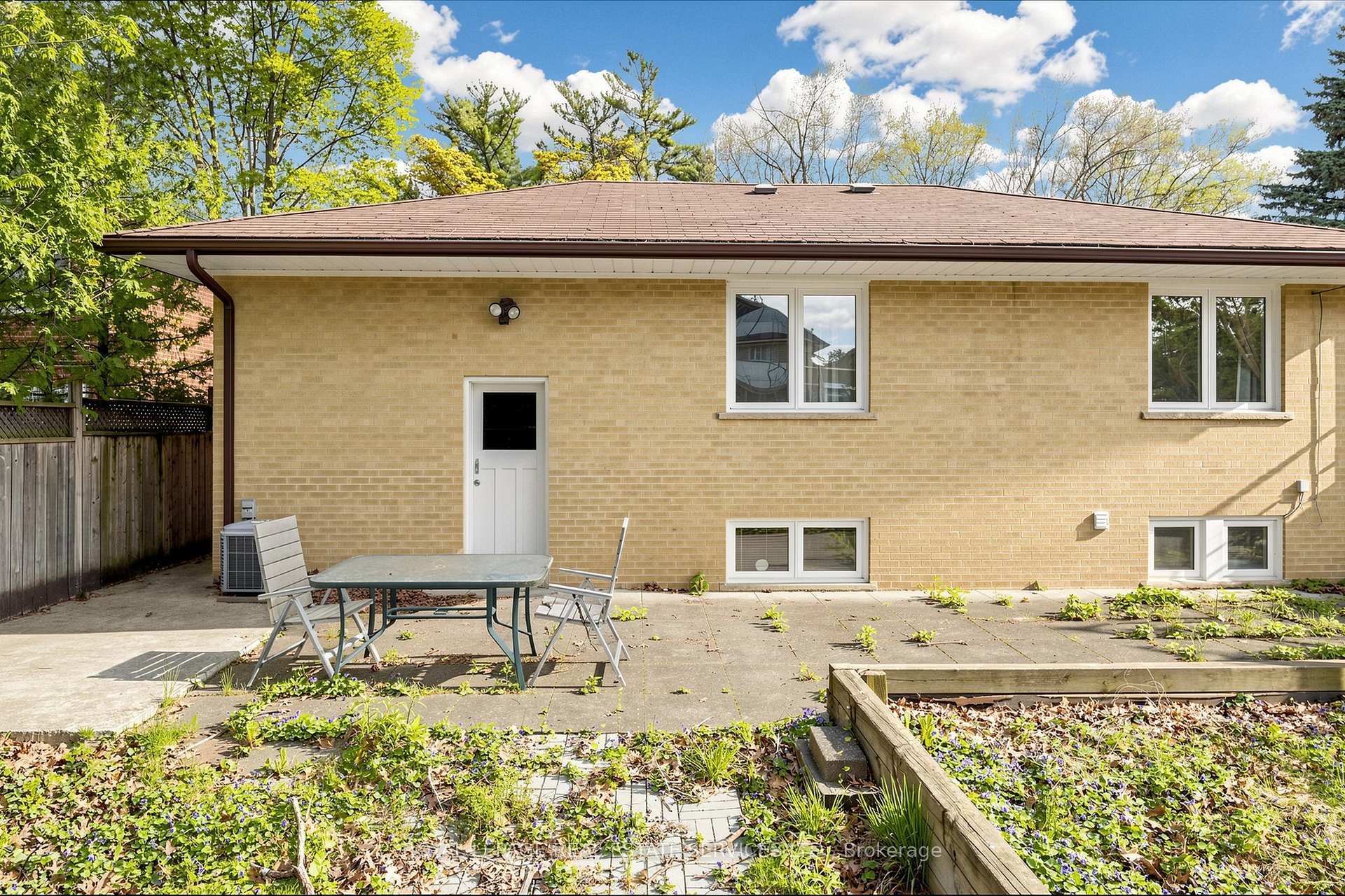 Photo 35 of 3009 O'Hagan Drive, Mississauga, Erindale — HOMEH