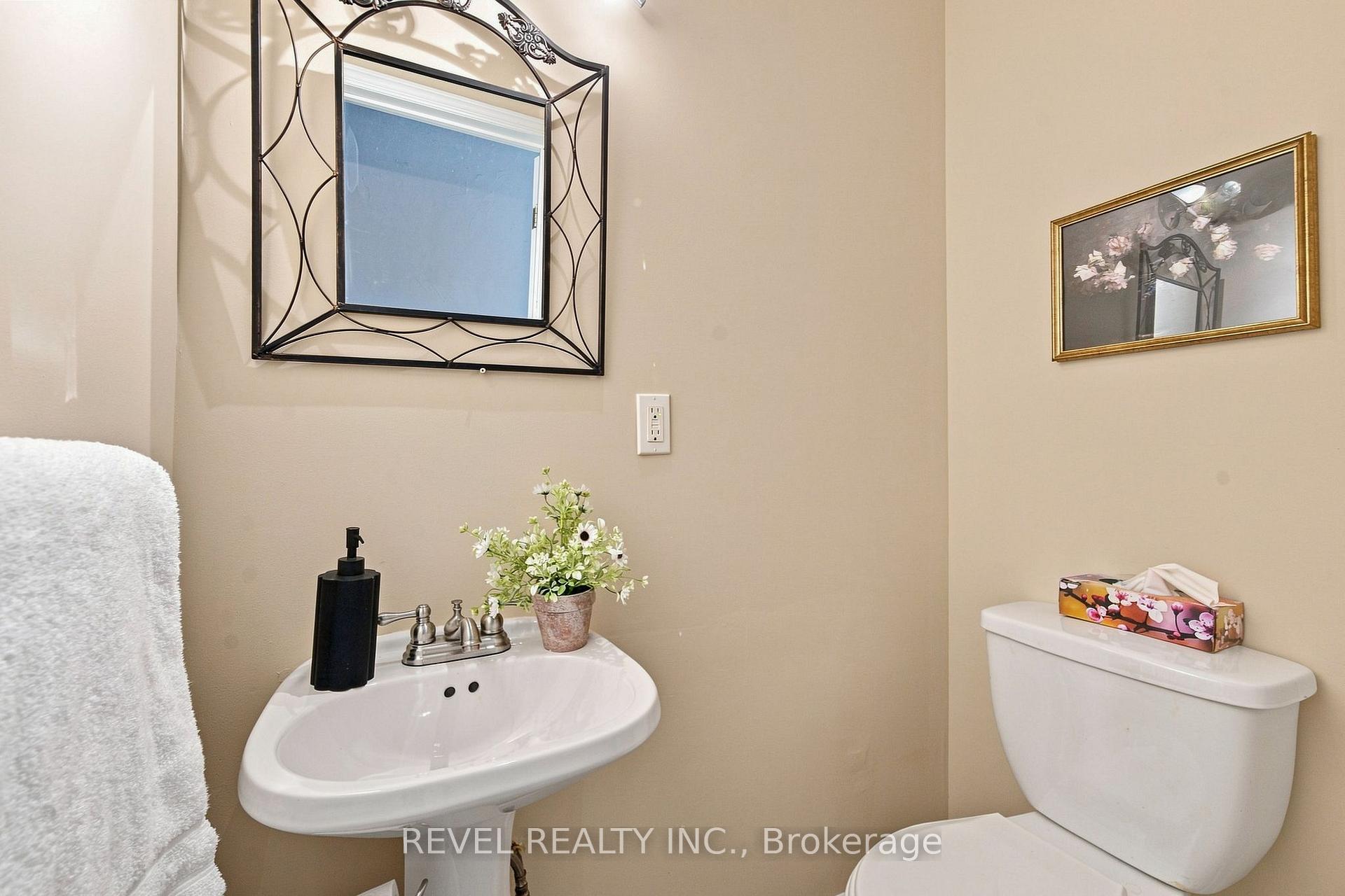 Photo 7 of 22 Kipling Crescent, Ajax, South West — HOMEH